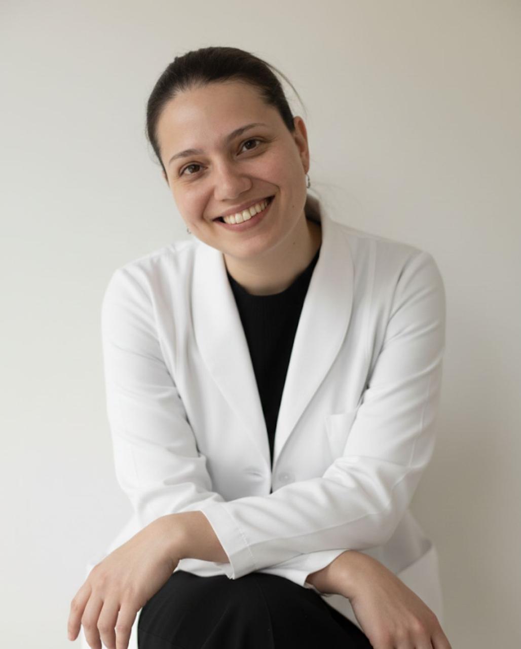 Dra. Ywzhe Sifuentes